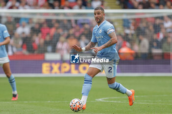 2023-08-27 - Kyle Walker (2) of Manchester City during the English championship Premier League football match between Sheffield United and Manchester City on 27 August 2023 at Bramall Lane in Sheffield, England - FOOTBALL - ENGLISH CHAMP - SHEFFIELD V MANCHESTER CITY - ENGLISH PREMIER LEAGUE - SOCCER