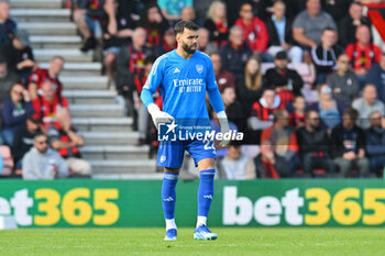 2023-09-30 - David Raya (22) of Arsenal during the English championship Premier League football match between Bournemouth and Arsenal on 30 September 2023 at the Vitality Stadium in Bournemouth, England - FOOTBALL - ENGLISH CHAMP - BOURNEMOUTH V ARSENAL - ENGLISH PREMIER LEAGUE - SOCCER