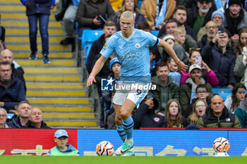 2023-10-21 - Erling Haaland (9) of Manchester City during the English championship Premier League football match between Manchester City and Brighton and Hove Albion on 21 October 2023 at the Etihad Stadium in Manchester, England - FOOTBALL - ENGLISH CHAMP - MANCHESTER CITY V BRIGHTON - ENGLISH PREMIER LEAGUE - SOCCER