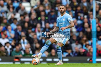 2023-10-21 - Kyle Walker (2) of Manchester City during the English championship Premier League football match between Manchester City and Brighton and Hove Albion on 21 October 2023 at the Etihad Stadium in Manchester, England - FOOTBALL - ENGLISH CHAMP - MANCHESTER CITY V BRIGHTON - ENGLISH PREMIER LEAGUE - SOCCER