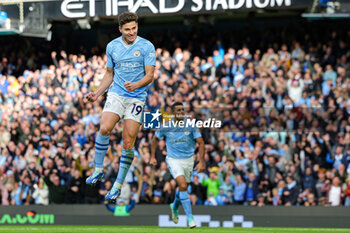 2023-10-21 - Julian Alvarez (19) of Manchester City scores a goal and celebrates 1-0 during the English championship Premier League football match between Manchester City and Brighton and Hove Albion on 21 October 2023 at the Etihad Stadium in Manchester, England - FOOTBALL - ENGLISH CHAMP - MANCHESTER CITY V BRIGHTON - ENGLISH PREMIER LEAGUE - SOCCER