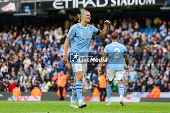 2023-10-21 - Erling Haaland (9) of Manchester City celebrates at full time during the English championship Premier League football match between Manchester City and Brighton and Hove Albion on 21 October 2023 at the Etihad Stadium in Manchester, England - FOOTBALL - ENGLISH CHAMP - MANCHESTER CITY V BRIGHTON - ENGLISH PREMIER LEAGUE - SOCCER