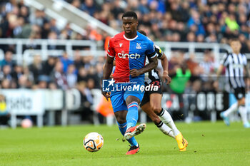 2023-10-21 - Marc Guéhi of Crystal Palace during the English championship Premier League football match between Newcastle United and Crystal Palace on 21 October 2023 at St. James's Park in Newcastle, England - FOOTBALL - ENGLISH CHAMP - NEWCASTLE V CRYSTAL PALACE - ENGLISH PREMIER LEAGUE - SOCCER
