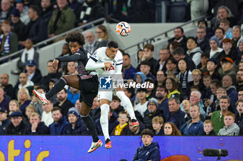 2023-10-23 - Willian (20) of Fulham and Pedro Porro (23) of Tottenham during the English championship Premier League football match between Tottenham Hotspur and Fulham on 23 October 2023 at Tottenham Hotspur Stadium in London, England - FOOTBALL - ENGLISH CHAMP - TOTTENHAM V FULHAM - ENGLISH PREMIER LEAGUE - SOCCER