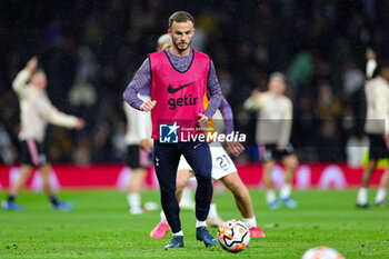 2023-10-23 - James Maddison (10) of Tottenham warms up during the English championship Premier League football match between Tottenham Hotspur and Fulham on 23 October 2023 at Tottenham Hotspur Stadium in London, England - FOOTBALL - ENGLISH CHAMP - TOTTENHAM V FULHAM - ENGLISH PREMIER LEAGUE - SOCCER