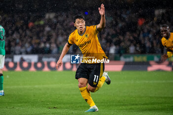 2023-10-28 - Wolverhampton Wanderers forward Hwang Hee-Chan (11) scores and celebrates 2-2 during the English championship Premier League football match between Wolverhampton Wanderers and Newcastle United on 28 October 2023 at Molineux in Wolverhampton, England - FOOTBALL - ENGLISH CHAMP - WOLVERHAMPTON V NEWCASTLE - ENGLISH PREMIER LEAGUE - SOCCER