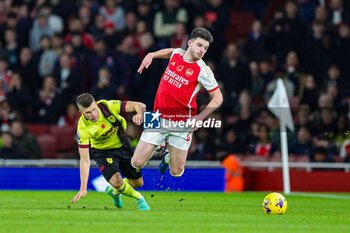 2023-11-11 - Declan Rice (41) of Arsenal is brought down during the English championship Premier League football match between Arsenal and Burnley on 11 November 2023 at the Emirates Stadium in London, England - FOOTBALL - ENGLISH CHAMP - ARSENAL V BURNLEY - ENGLISH PREMIER LEAGUE - SOCCER