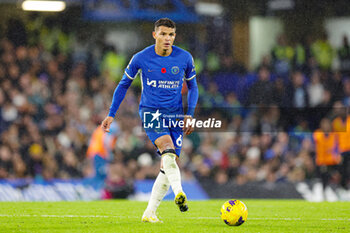 2023-11-13 - Thiago Silva (6) of Chelsea during the English championship Premier League football match between Chelsea and Manchester City on 12 November 2023 at Stamford Bridge in London, England - FOOTBALL - ENGLISH CHAMP - CHELSEA V MANCHESTER CITY - ENGLISH PREMIER LEAGUE - SOCCER
