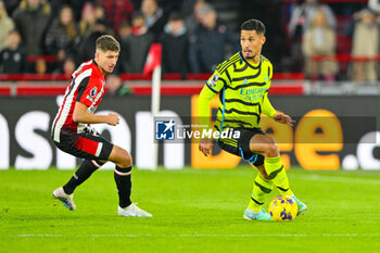 2023-11-25 - Arsenal defender William Saliba during the English championship Premier League football match between Brentford and Arsenal on 25 November 2023 at Gtech Community Stadium in Brentford, England - FOOTBALL - ENGLISH CHAMP - BRENTFORD V ARSENAL - ENGLISH PREMIER LEAGUE - SOCCER