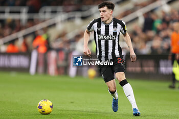 2023-11-25 - Tino Livramento of Newcastle during the English championship Premier League football match between Newcastle United and Chelsea on 25 November 2023 at St James's Park in Newcastle, England - FOOTBALL - ENGLISH CHAMP - NEWCASTLE V CHELSEA - ENGLISH PREMIER LEAGUE - SOCCER