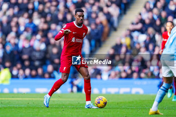 2023-11-25 - Liverpool midfielder Ryan Gravenberch during the English championship Premier League football match between Manchester City and Liverpool on 25 November 2023 at the Etihad Stadium in Manchester, England - FOOTBALL - ENGLISH CHAMP - MANCHESTER CITY V LIVERPOOL - ENGLISH PREMIER LEAGUE - SOCCER
