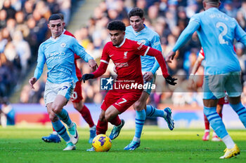 2023-11-25 - Liverpool forward Luis Diaz and Phil Foden of Manchester City during the English championship Premier League football match between Manchester City and Liverpool on 25 November 2023 at the Etihad Stadium in Manchester, England - FOOTBALL - ENGLISH CHAMP - MANCHESTER CITY V LIVERPOOL - ENGLISH PREMIER LEAGUE - SOCCER