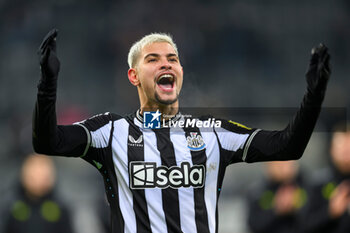 2023-12-02 - Bruno Guimaraes of Newcastle celebrates after the final whistle of the English championship Premier League football match between Newcastle United and Manchester United on 2 December 2023 at St James’ Park in Newcastle, England - FOOTBALL - ENGLISH CHAMP - NEWCASTLE V MANCHESTER UNITED - ENGLISH PREMIER LEAGUE - SOCCER
