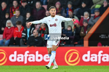 2023-12-03 - Matty Cash (2) of Aston Villa during the English championship Premier League football match between Bournemouth and Aston Villa on 3 December 2023 at the Vitality Stadium in Bournemouth, England - FOOTBALL - ENGLISH CHAMP - BOURNEMOUTH V ASTON VILLA - ENGLISH PREMIER LEAGUE - SOCCER