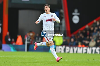 2023-12-03 - Nicolo Zaniolo (22) of Aston Villa during the English championship Premier League football match between Bournemouth and Aston Villa on 3 December 2023 at the Vitality Stadium in Bournemouth, England - FOOTBALL - ENGLISH CHAMP - BOURNEMOUTH V ASTON VILLA - ENGLISH PREMIER LEAGUE - SOCCER