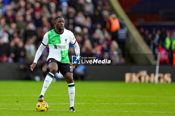 2023-12-09 - Ibrahima Konaté (5) of Liverpool during the English championship Premier League football match between Crystal Palace and Liverpool on 9 December 2023 at Selhurst Park in London, England - FOOTBALL - ENGLISH CHAMP - CRYSTAL PALACE V LIVERPOOL - ENGLISH PREMIER LEAGUE - SOCCER