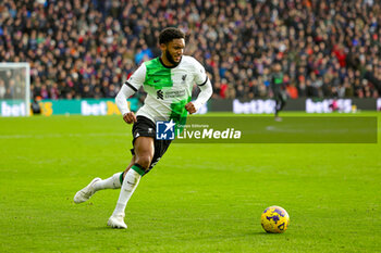 2023-12-09 - Joe Gomez (2) of Liverpool during the English championship Premier League football match between Crystal Palace and Liverpool on 9 December 2023 at Selhurst Park in London, England - FOOTBALL - ENGLISH CHAMP - CRYSTAL PALACE V LIVERPOOL - ENGLISH PREMIER LEAGUE - SOCCER
