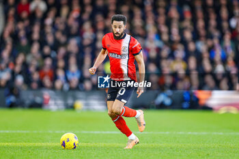 2023-12-11 - Andros Townsend (30) of Luton Town during the English championship Premier League football match between Luton Town and Manchester City on 10 December 2023 at Kenilworth Road in Luton, England - FOOTBALL - ENGLISH CHAMP - LUTON TOWN V MANCHESTER CITY - ENGLISH PREMIER LEAGUE - SOCCER