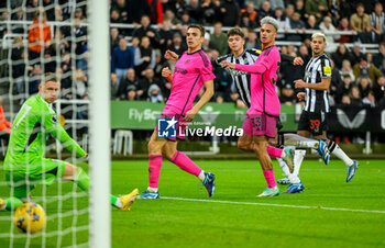 2023-12-16 - Lewis Miley of Newcastle opens the scoring during the English championship Premier League football match between Newcastle United and Fulham on 16 December 2023 at St. James' Park in Newcastle, England - FOOTBALL - ENGLISH CHAMP - NEWCASTLE V FULHAM - ENGLISH PREMIER LEAGUE - SOCCER