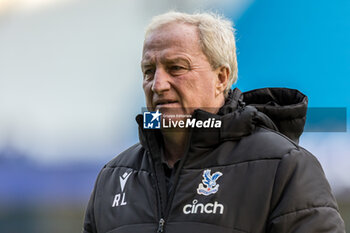 2023-12-16 - Crystal Palace first-team coach Ray Lewington during the English championship Premier League football match between Manchester City and Crystal Palace on 16 December 2023 at the Etihad Stadium in Manchester, England - FOOTBALL - ENGLISH CHAMP - MANCHESTER CITY V CRYSTAL PALACE - ENGLISH PREMIER LEAGUE - SOCCER