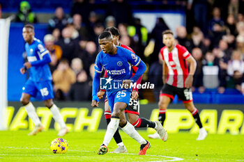 2023-12-18 - Moises Caicedo (25) of Chelsea during the English championship Premier League football match between Chelsea and Sheffield United on 16 December 2023 at Stamford Bridge in London, England - FOOTBALL - ENGLISH CHAMP - CHELSEA V SHEFFIELD UNITED - ENGLISH PREMIER LEAGUE - SOCCER