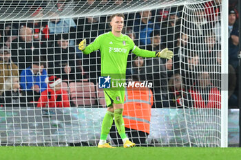 2023-12-26 - Bernd Leno (17) of Fulham during the English championship Premier League football match between Bournemouth and Fulham on 26 December 2023 at the Vitality Stadium in Bournemouth, England - FOOTBALL - ENGLISH CHAMP - BOURNEMOUTH V FULHAM - ENGLISH PREMIER LEAGUE - SOCCER