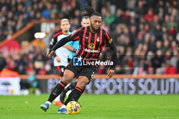 2023-12-26 - Antoine Semenyo (24) of AFC Bournemouth during the English championship Premier League football match between Bournemouth and Fulham on 26 December 2023 at the Vitality Stadium in Bournemouth, England - FOOTBALL - ENGLISH CHAMP - BOURNEMOUTH V FULHAM - ENGLISH PREMIER LEAGUE - SOCCER