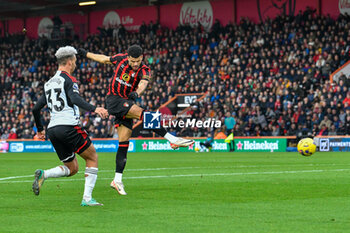 2023-12-26 - Dominic Solanke (9) of AFC Bournemouth shoots during the English championship Premier League football match between Bournemouth and Fulham on 26 December 2023 at the Vitality Stadium in Bournemouth, England - FOOTBALL - ENGLISH CHAMP - BOURNEMOUTH V FULHAM - ENGLISH PREMIER LEAGUE - SOCCER