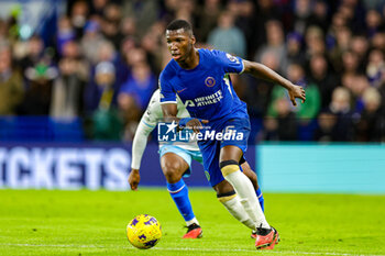 2023-12-27 - Moisés Caicedo (25) of Chelsea during the English championship Premier League football match between Chelsea and Crystal Palace on 27 December 2023 at Stamford Bridge in London, England - FOOTBALL - ENGLISH CHAMP - CHELSEA V CRYSTAL PALACE - ENGLISH PREMIER LEAGUE - SOCCER
