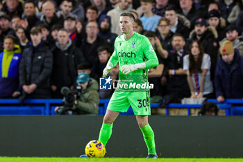 2023-12-27 - Dean Henderson (30) of Crystal Palace during the English championship Premier League football match between Chelsea and Crystal Palace on 27 December 2023 at Stamford Bridge in London, England - FOOTBALL - ENGLISH CHAMP - CHELSEA V CRYSTAL PALACE - ENGLISH PREMIER LEAGUE - SOCCER
