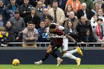 2023-12-31 - Bournemouth forward Dominic Solanke (9) clashes with Tottenham Hotspur defender Destiny Udogie (38) during the English championship Premier League football match between Tottenham Hotspur and Bournemouth on 31 December 2023 at Tottenham Hotspur Stadium in London, England - FOOTBALL - ENGLISH CHAMP - TOTTENHAM V BOURNEMOUTH - ENGLISH PREMIER LEAGUE - SOCCER