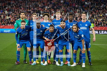 2023-02-16 - Team of PSV Eindhoven during the UEFA Europa League, Play-off, 1st leg football match between Sevilla FC and PSV Eindhoven on February 16, 2023 at Estadio Ramon Sanchez Pizjuan in Sevilla, Spain - FOOTBALL - EUROPA LEAGUE - SEVILLA FC V PSV EINDHOVEN - UEFA EUROPA LEAGUE - SOCCER
