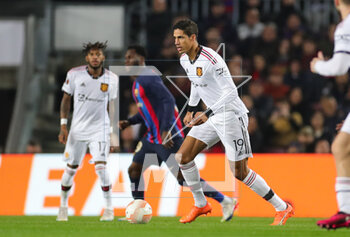 2023-02-16 - Manchester United defender Raphael Varane during the UEFA Europa League, Play-off, 1st leg football match between FC Barcelona and Manchester United on February 16, 2023 at Camp Nou stadium in Barcelona, Spain - FOOTBALL - EUROPA LEAGUE - FC BARCELONA V MANCHESTER UNITED - UEFA EUROPA LEAGUE - SOCCER