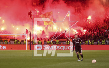 2023-02-23 - Flares from supporters of Nantes during the UEFA Europa League, Play-off, 2nd leg football match between FC Nantes and Juventus Turin on February 23, 2023 at La Beaujoire stadium in Nantes, France - FOOTBALL - EUROPA LEAGUE - NANTES V JUVENTUS - UEFA EUROPA LEAGUE - SOCCER
