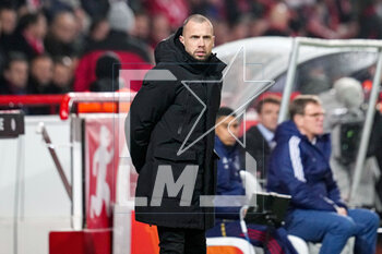 2023-02-23 - Coach John Heitinga of Ajax during the UEFA Europa League, Play-off, 2nd leg football match between FC Union Berlin and Ajax on February 23, 2023 at Stadion An der alten Forsterei in Berlin, Germany - FOOTBALL - EUROPA LEAGUE - UNION BERLIN V AJAX - UEFA EUROPA LEAGUE - SOCCER
