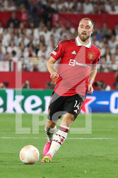 2023-04-20 - Christian Eriksen (#14 - Manchester United) - SEVILLA FC VS MANCHESTER UNITED - UEFA EUROPA LEAGUE - SOCCER