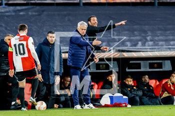 2023-04-13 - Coach Jose Mourinho of AS Roma during the UEFA Europa League, Quarter-finals, 1st leg football match between Feyenoord and AS Roma on April 13, 2023 at Stadion Feijenoord 'De Kuip' in Rotterdam, Netherlands - FOOTBALL - EUROPA LEAGUE - FEYENOORD V ROMA - UEFA EUROPA LEAGUE - SOCCER