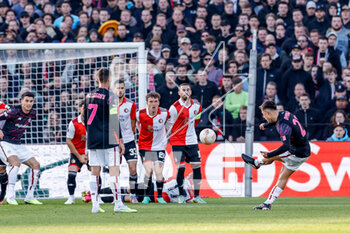2023-04-13 - Paulo Dybala of AS Roma taking the free kick during the UEFA Europa League, Quarter-finals, 1st leg football match between Feyenoord and AS Roma on April 13, 2023 at Stadion Feijenoord 'De Kuip' in Rotterdam, Netherlands - FOOTBALL - EUROPA LEAGUE - FEYENOORD V ROMA - UEFA EUROPA LEAGUE - SOCCER