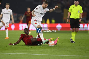 2023-05-11 - Tammy Abraham of A.S. Roma and Robert Andrich of Bayer 04 Leverkusen during the first leg of the Semi-final of the UEFA Europa League between A.S. Roma vs Bayer 04 Leverkusen on May 11, 2023 at the Stadio Olimpico in Rome. - SEMIFINAL - AS ROMA VS BAYER 04 LEVERKUSEN - UEFA EUROPA LEAGUE - SOCCER