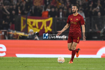 2023-05-11 - Bryan Cristante of A.S. Roma during the first leg of the Semi-final of the UEFA Europa League between A.S. Roma vs Bayer 04 Leverkusen on May 11, 2023 at the Stadio Olimpico in Rome. - SEMIFINAL - AS ROMA VS BAYER 04 LEVERKUSEN - UEFA EUROPA LEAGUE - SOCCER