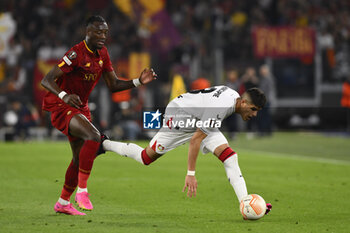 2023-05-11 - Piero Hincapie of Bayer 04 Leverkusen and Tammy Abraham of A.S. Roma during the first leg of the Semi-final of the UEFA Europa League between A.S. Roma vs Bayer 04 Leverkusen on May 11, 2023 at the Stadio Olimpico in Rome. - SEMIFINAL - AS ROMA VS BAYER 04 LEVERKUSEN - UEFA EUROPA LEAGUE - SOCCER