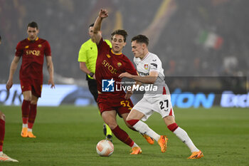 2023-05-11 - Florian Wirtz of Bayer 04 Leverkusen and Edoardo Bove of A.S. Roma during the first leg of the Semi-final of the UEFA Europa League between A.S. Roma vs Bayer 04 Leverkusen on May 11, 2023 at the Stadio Olimpico in Rome. - SEMIFINAL - AS ROMA VS BAYER 04 LEVERKUSEN - UEFA EUROPA LEAGUE - SOCCER