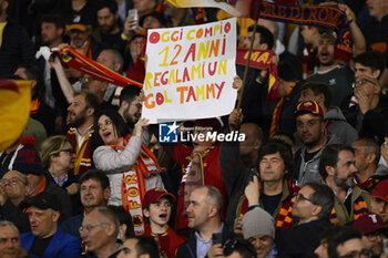 2023-05-11 - Supporters of A.S. Roma during the first leg of the Semi-final of the UEFA Europa League between A.S. Roma vs Bayer 04 Leverkusen on May 11, 2023 at the Stadio Olimpico in Rome. - SEMIFINAL - AS ROMA VS BAYER 04 LEVERKUSEN - UEFA EUROPA LEAGUE - SOCCER