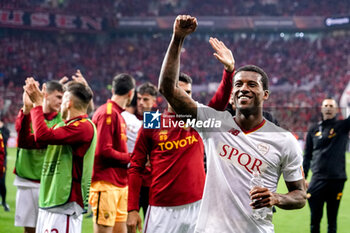 2023-05-18 - Georginio Wijnaldum of AS Roma celebrating after the UEFA Europa League, Semi-finals, 2nd leg football match between Bayer 04 Leverkusen and AS Roma on May 18, 2023 at BayArena in Leverkusen, Germany - FOOTBALL - EUROPA LEAGUE - LEVERKUSEN V ROMA - UEFA EUROPA LEAGUE - SOCCER