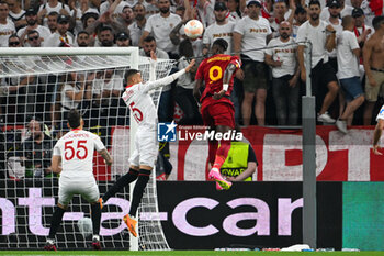 2023-05-31 - AS Roma’s Tammy Abraham and Sevilla FC’s Youssef En-Nesyri during Europe League final soccer match between AS Roma vs. Sevilla at the Puskas Arena in Budapest, Hungary, 31st of May 2023 - FINAL - SEVILLA FC VS AS ROMA - UEFA EUROPA LEAGUE - SOCCER