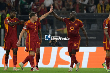 2023-10-05 - Romelu Lukaku (AS Roma);  celebrates after scoring the goal 1-0  during the UEFA Europa League 2023-2024 football match between AS Roma and Servette FC at the Olympic Stadium in Rome on 05 October 2023. - AS ROMA VS SERVETTE FC - UEFA EUROPA LEAGUE - SOCCER