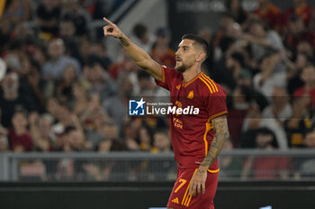 2023-10-05 - Lorenzo Pellegrini (AS Roma); celebrates after scoring the goal 3-0  during the UEFA Europa League 2023-2024 football match between AS Roma and Servette FC at the Olympic Stadium in Rome on 05 October 2023. - AS ROMA VS SERVETTE FC - UEFA EUROPA LEAGUE - SOCCER