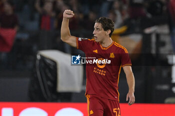 2023-10-26 - Edoardo Bove (AS Roma); during the UEFA Europa League 2023-2024 football match between AS Roma and SK Slavia Praha Group G at the Olympic Stadium in Rome on 26 October 2023. - AS ROMA VS SK SLAVIA PRAHA - UEFA EUROPA LEAGUE - SOCCER