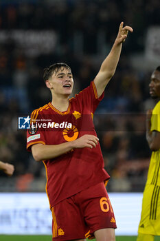 2023-12-14 - Niccolo' Pisilli (AS Roma); celebrates after scoring the goal 3-0 during the UEFA Europa League 2023-2024 football match between AS Roma vs FC Sheriff Tiraspol Group G at the Olympic Stadium in Rome on 14 December 2023. - AS ROMA VS FC SHERIFF TIRASPOL - UEFA EUROPA LEAGUE - SOCCER
