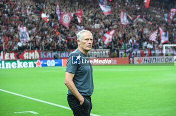 2023-09-21 - Head Coach Christian Streich of SC Freiburg during the Europa League Group A match between Olympiacos FC and SC Freiburg at Georgios Karaiskakis Stadium on September 21, 2023, in Athens, Greece. - OLYMPIACOS VS FREIBURG, EUROPA LEAGUE, GROUP A - UEFA EUROPA LEAGUE - SOCCER
